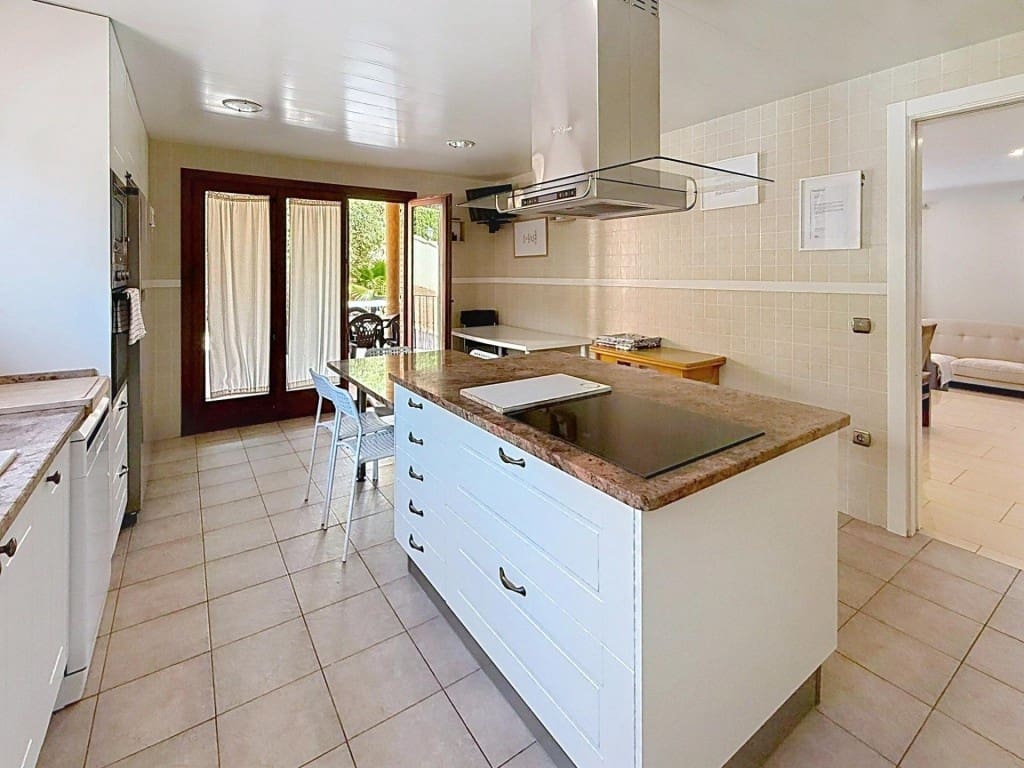 5 sypialnia Willa na sprzedaż w Cubelles z basenem - 699 000 € (Ref: 9880780)