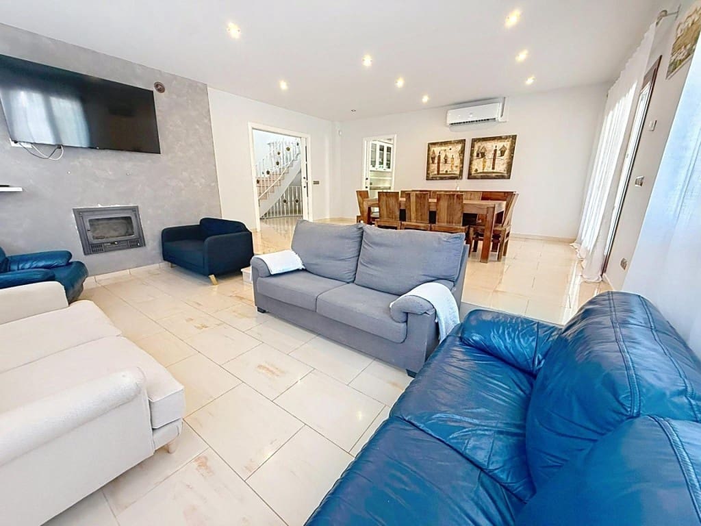 5 sypialnia Willa na sprzedaż w Cubelles z basenem - 699 000 € (Ref: 9880780)
