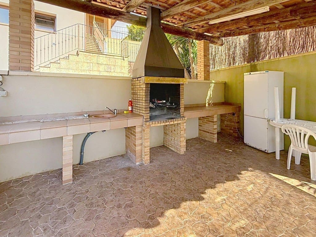 5 sypialnia Willa na sprzedaż w Cubelles z basenem - 699 000 € (Ref: 9880780)