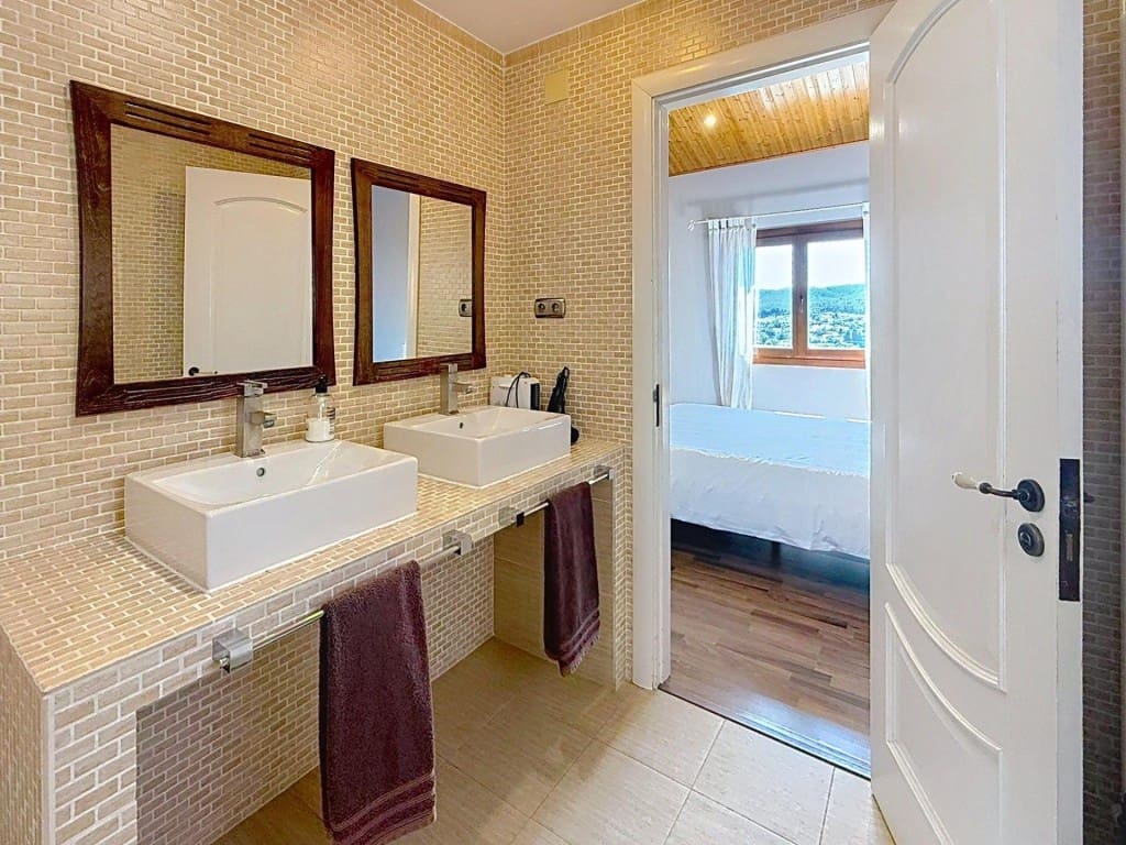 5 sypialnia Willa na sprzedaż w Cubelles z basenem - 699 000 € (Ref: 9880780)