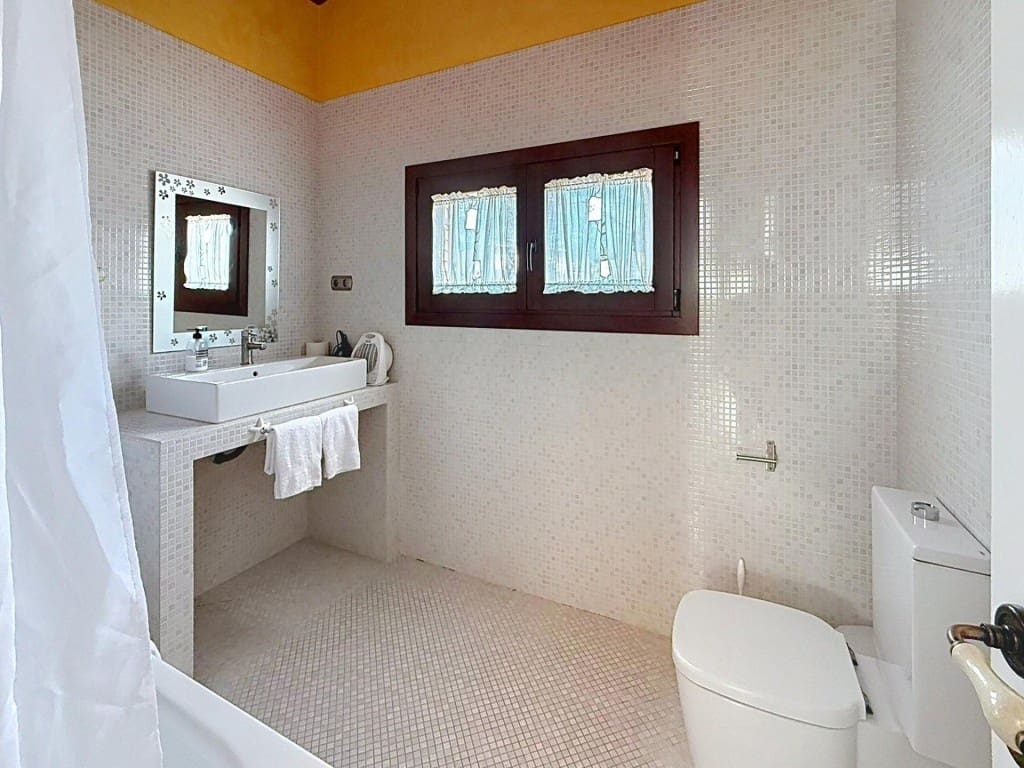5 sypialnia Willa na sprzedaż w Cubelles z basenem - 699 000 € (Ref: 9880780)