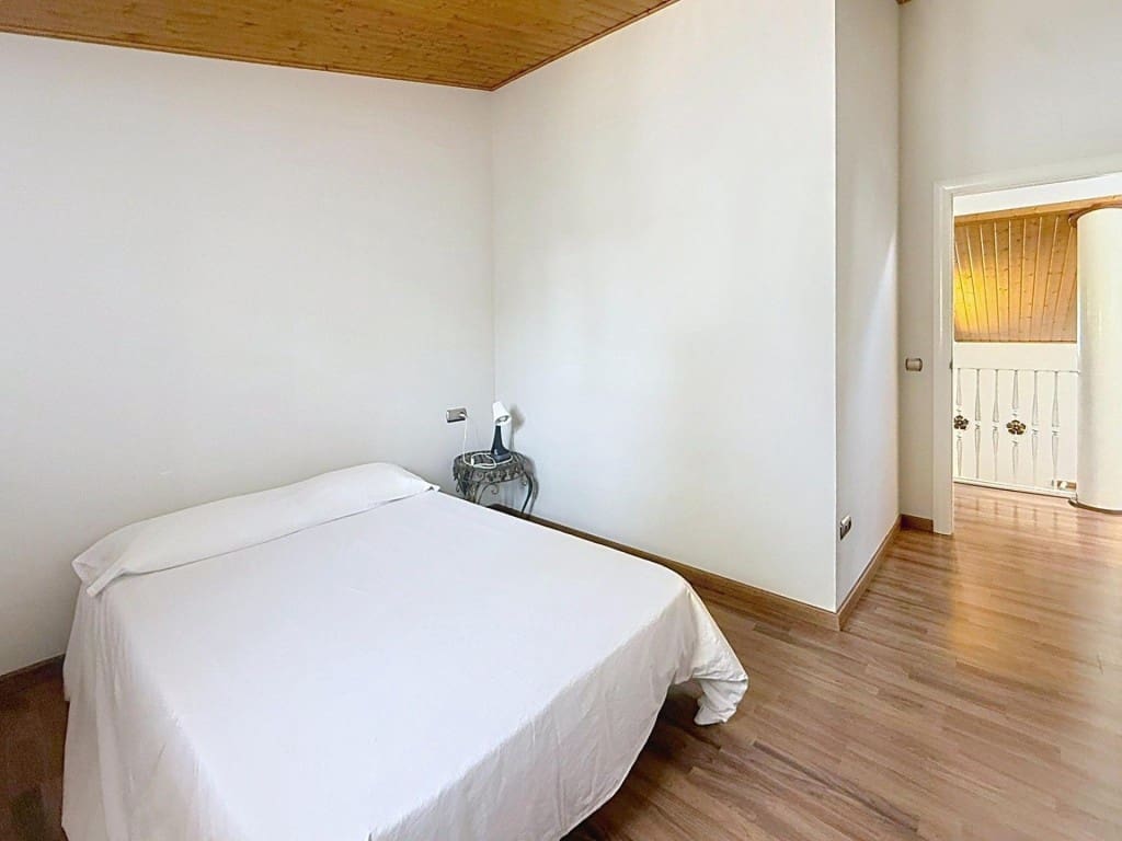 5 sypialnia Willa na sprzedaż w Cubelles z basenem - 699 000 € (Ref: 9880780)
