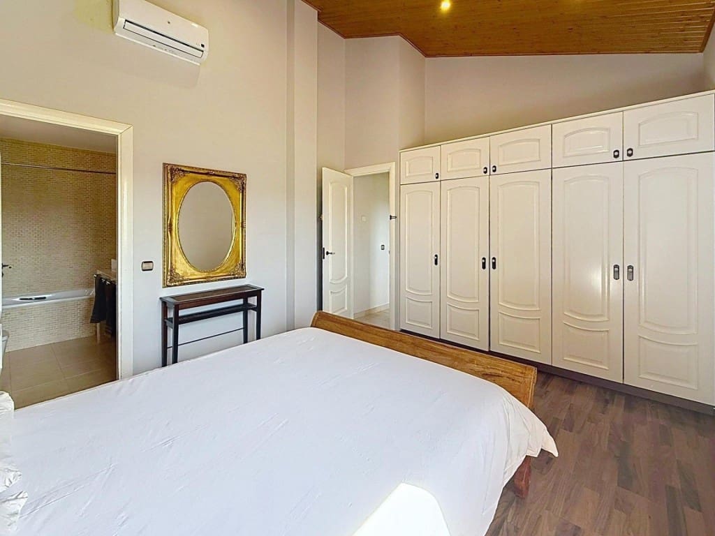 5 sypialnia Willa na sprzedaż w Cubelles z basenem - 699 000 € (Ref: 9880780)
