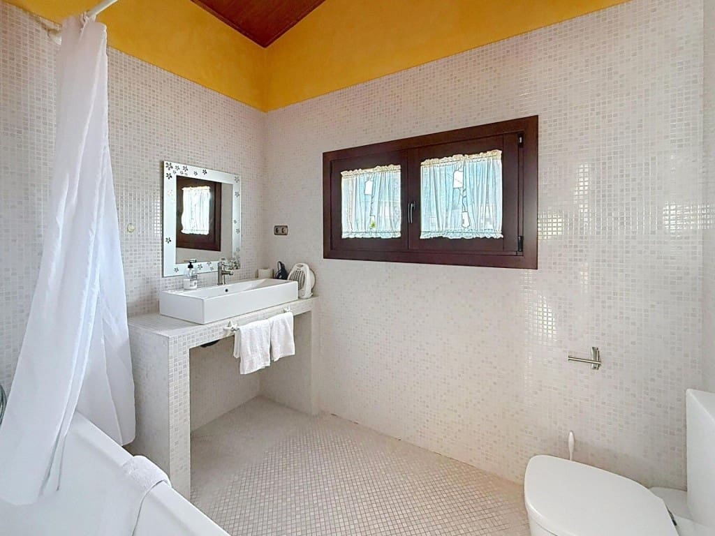 5 sypialnia Willa na sprzedaż w Cubelles z basenem - 699 000 € (Ref: 9880780)