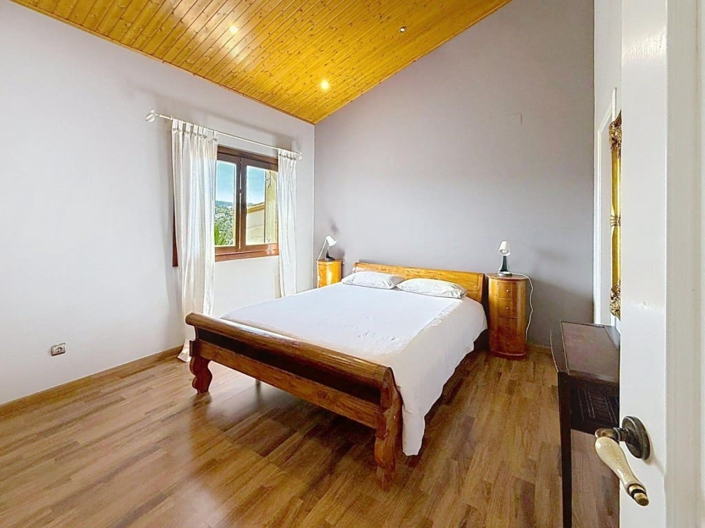 5 sypialnia Willa na sprzedaż w Cubelles z basenem - 699 000 € (Ref: 9880780)