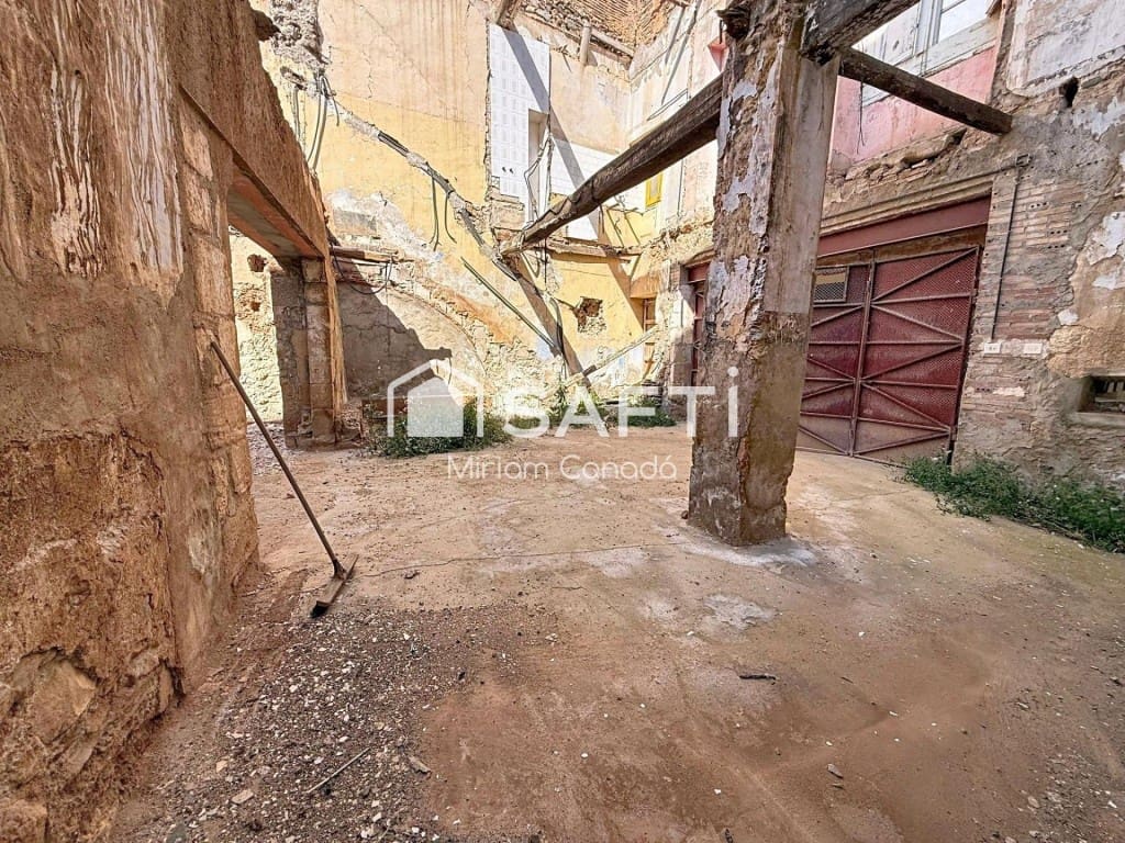 Tontti myytävänä paikassa La Selva del Camp - 79 000 € (Ref: 9880781)
