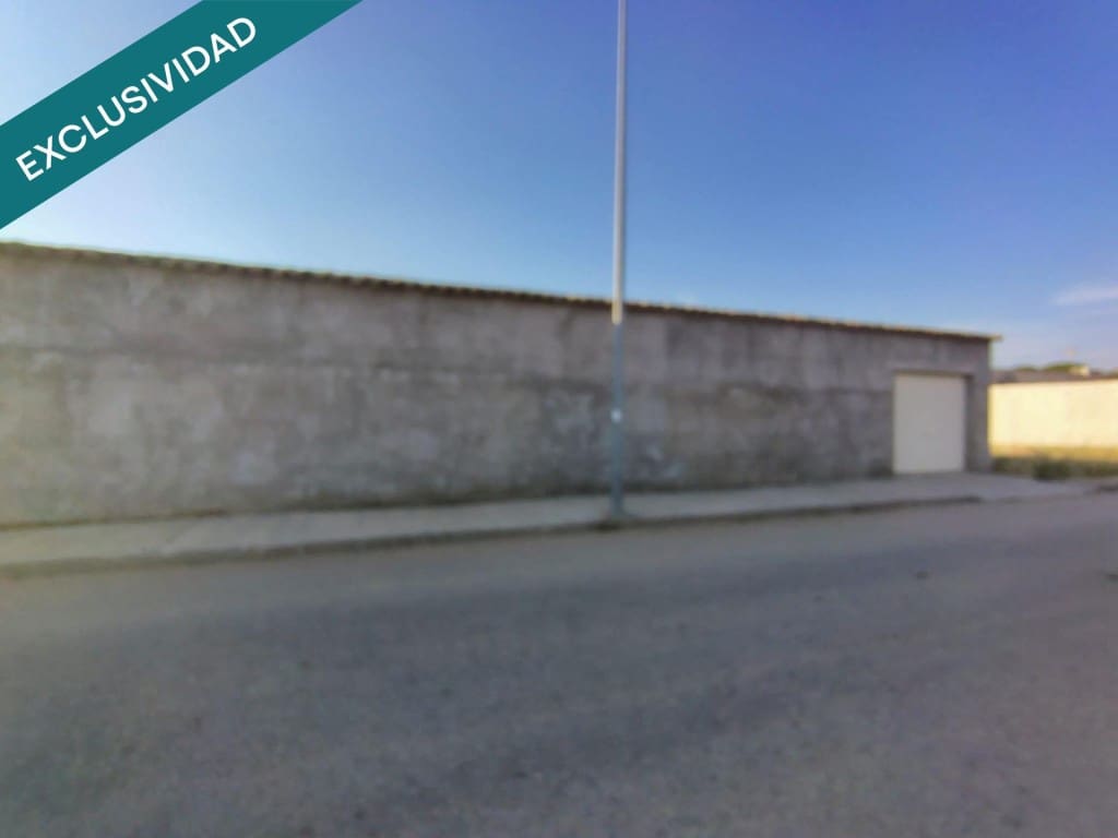 3 makuuhuone Huvila myytävänä paikassa Arenales de San Gregorio mukana uima-altaan 
autotalli - 33 000 € (Ref: 9884352)