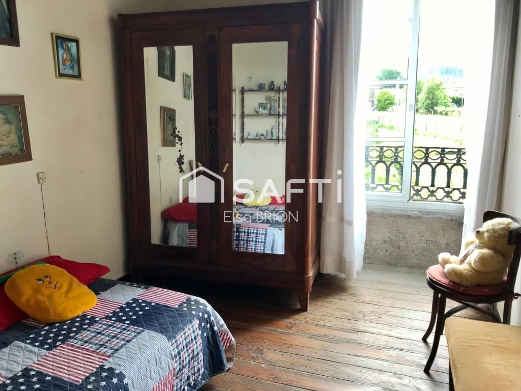 5 sypialnia Willa na sprzedaż w Outes z garażem - 199 000 € (Ref: 9884353)