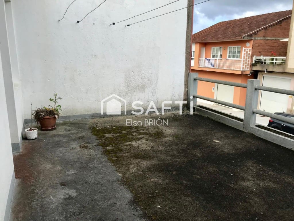 5 sypialnia Willa na sprzedaż w Outes z garażem - 199 000 € (Ref: 9884353)