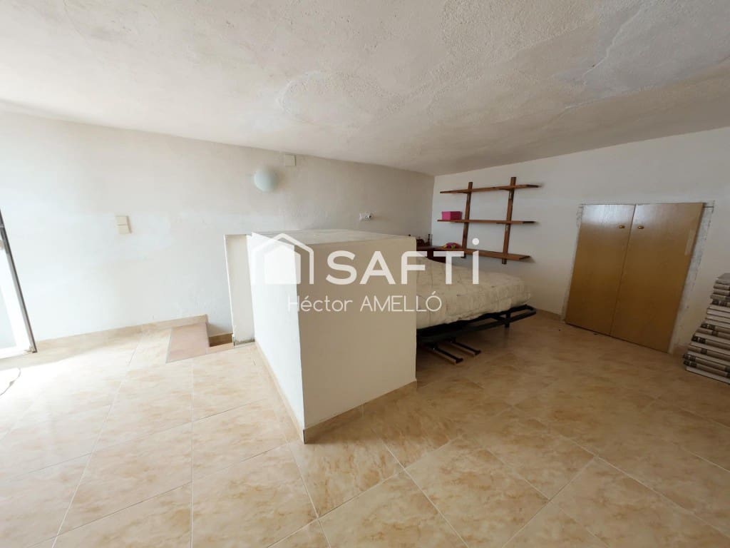 3 bedroom Terraced Villa for sale in Empuriabrava with garage - € 189,000 (Ref: 9884355)