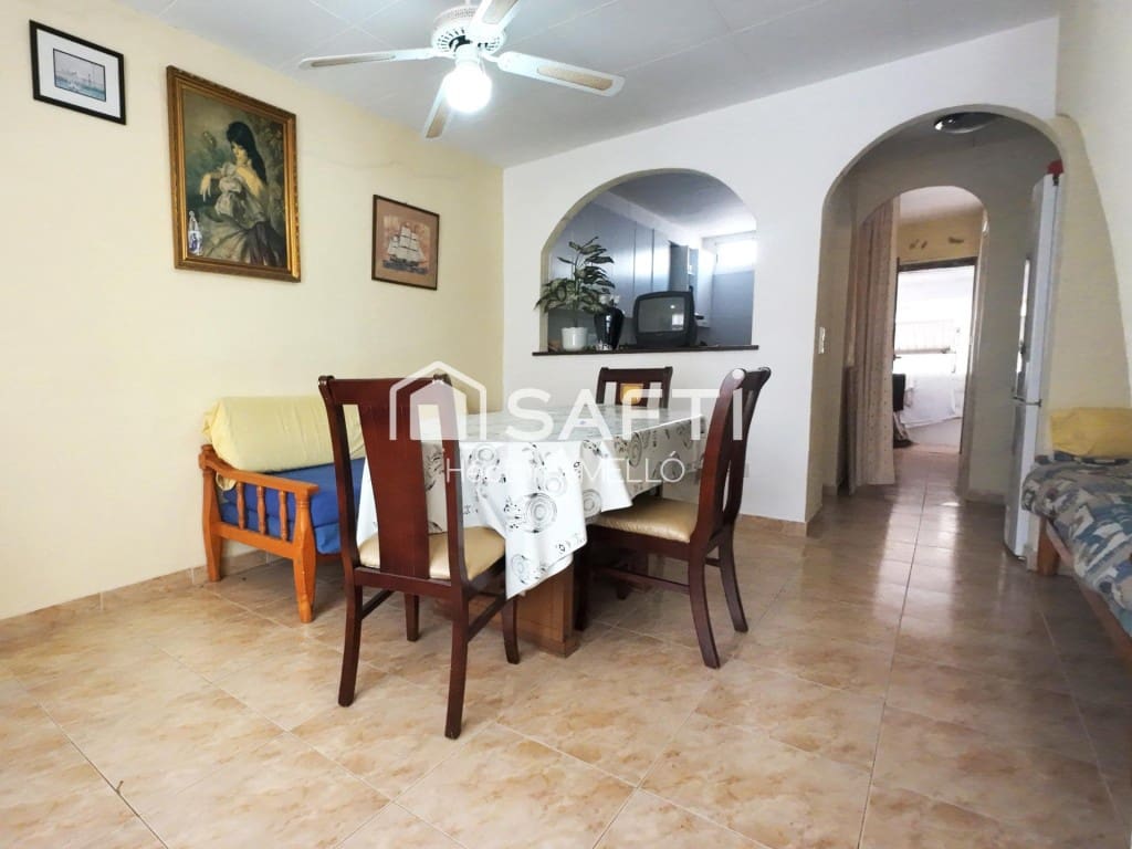 3 bedroom Terraced Villa for sale in Empuriabrava with garage - € 189,000 (Ref: 9884355)