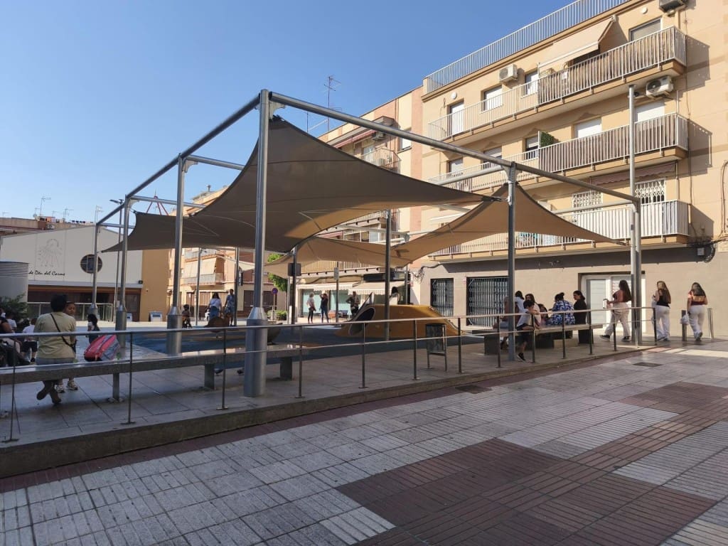 Kommersiell til salgs i Sant Joan Despi - € 75 000 (Ref: 9884356)