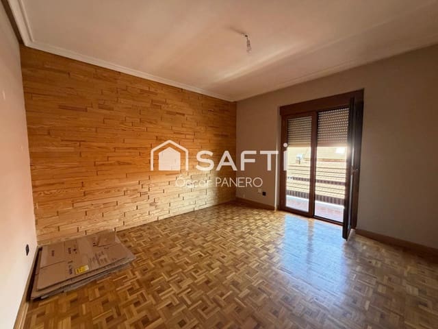 3 quarto Apartamento para venda em Leão cidade - 130 000 € (Ref: 9884358)