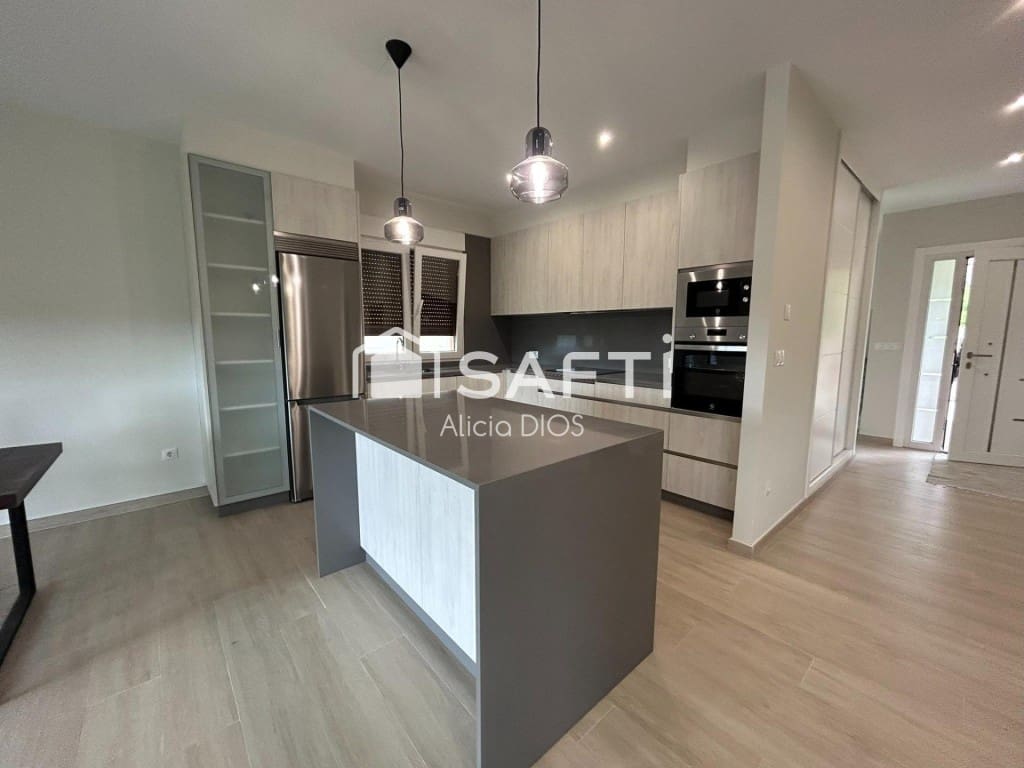 4 quarto Moradia para venda em Meis com garagem - 569 250 € (Ref: 9884359)