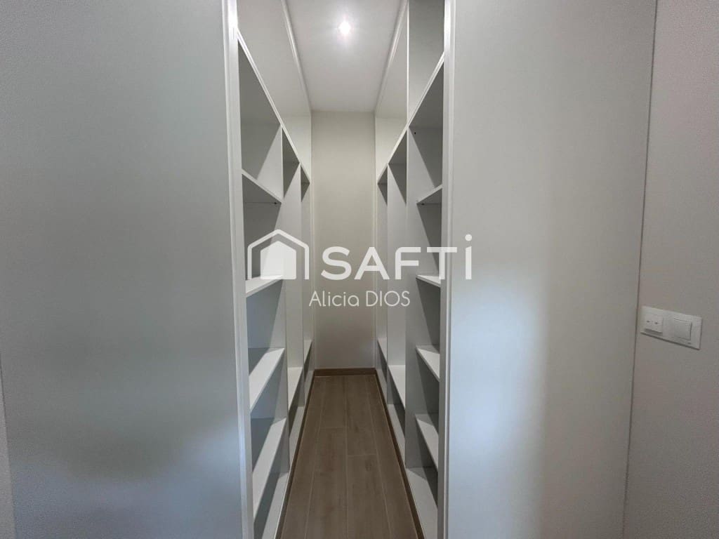 4 quarto Moradia para venda em Meis com garagem - 569 250 € (Ref: 9884359)