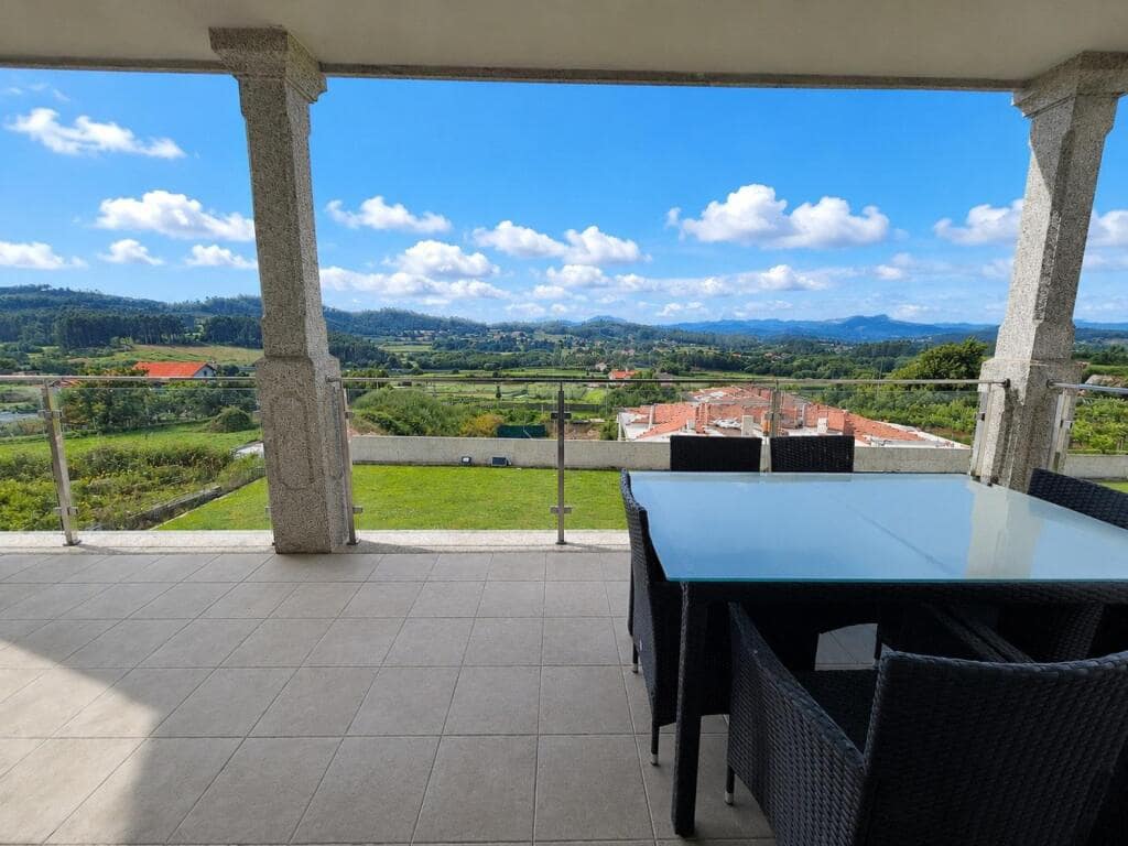 4 soverom Villa til salgs i Meis med garasje - € 569 250 (Ref: 9884359)