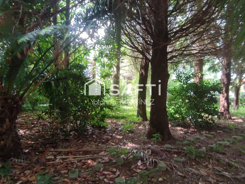 Ubebygd land til salgs i Teo - € 49 500 (Ref: 9890044)