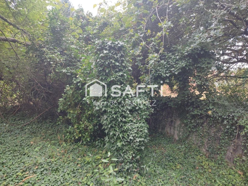 Ubebygd land til salgs i Teo - € 49 500 (Ref: 9890044)