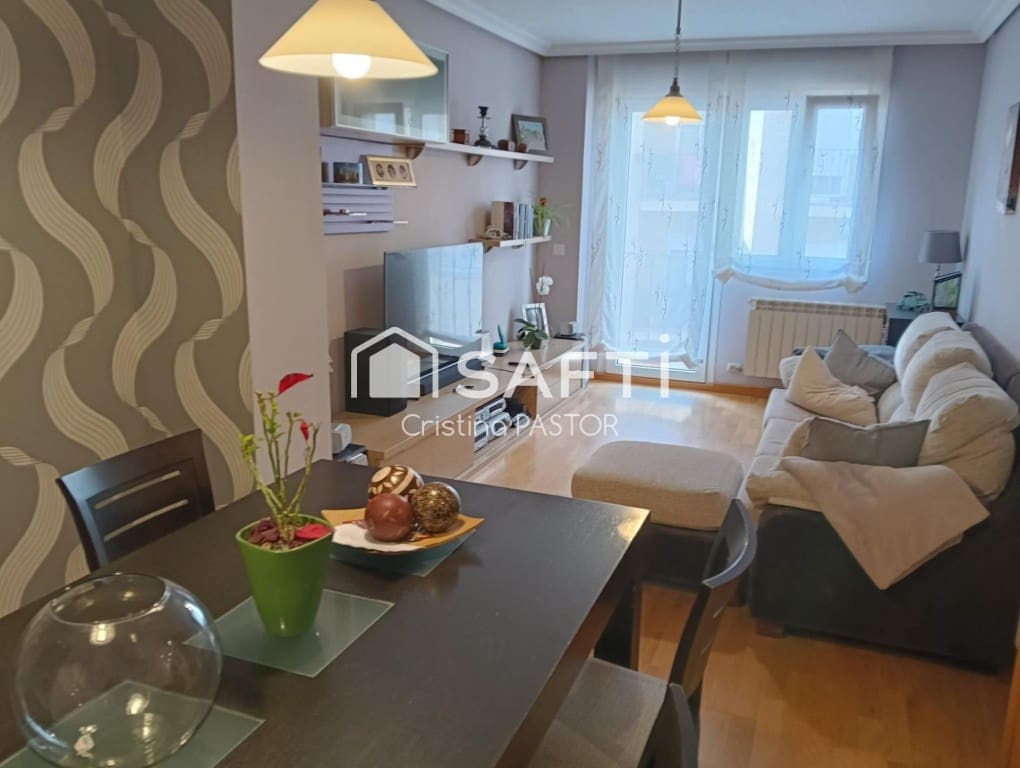 3 bedroom Apartment for sale in Valencia de Don Juan - € 120,000 (Ref: 9890045)