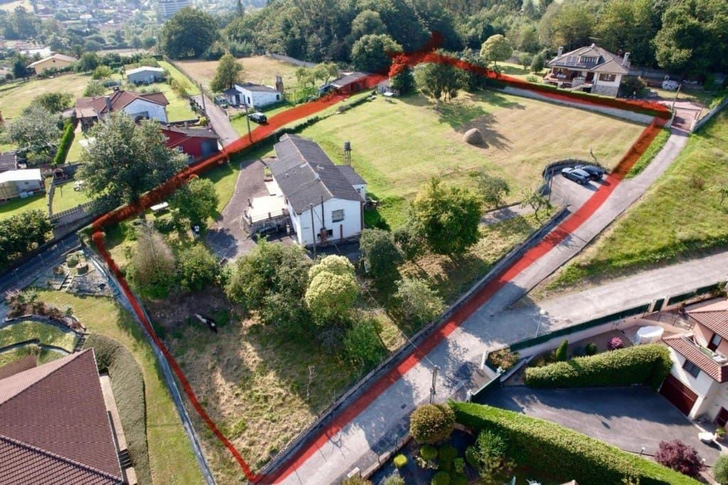 Terrain à Bâtir à vendre à Oviedo - 235 000 € (Ref: 9891956)
