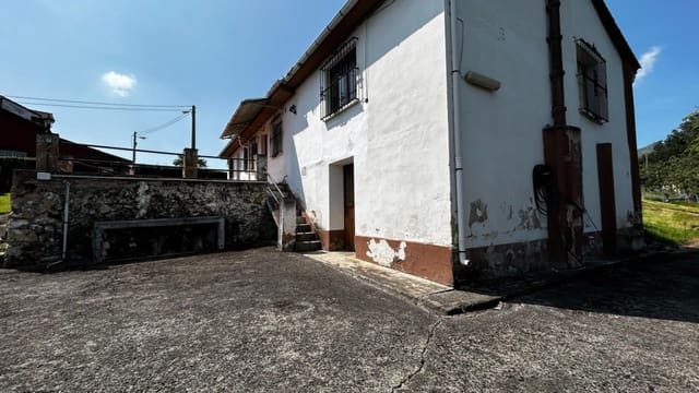 Terrain à Bâtir à vendre à Oviedo - 235 000 € (Ref: 9891956)