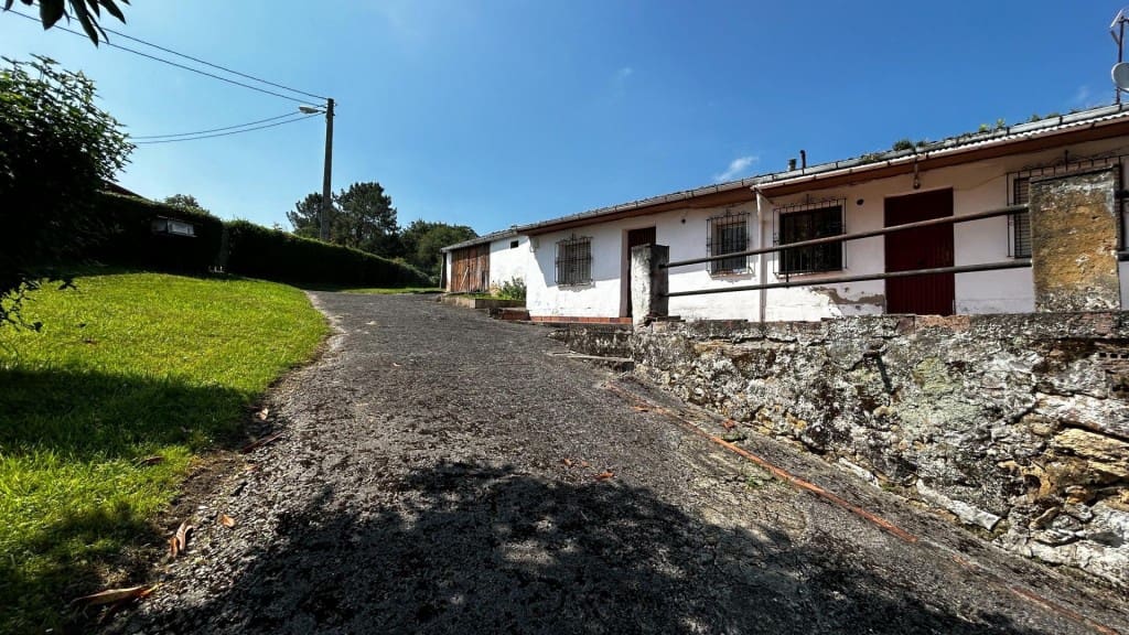 Terrain à Bâtir à vendre à Oviedo - 235 000 € (Ref: 9891956)