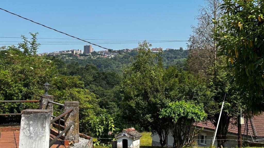 Terrain à Bâtir à vendre à Oviedo - 235 000 € (Ref: 9891956)
