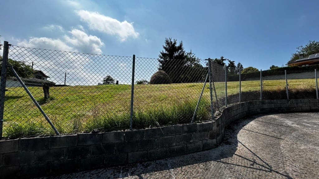 Terrain à Bâtir à vendre à Oviedo - 235 000 € (Ref: 9891956)