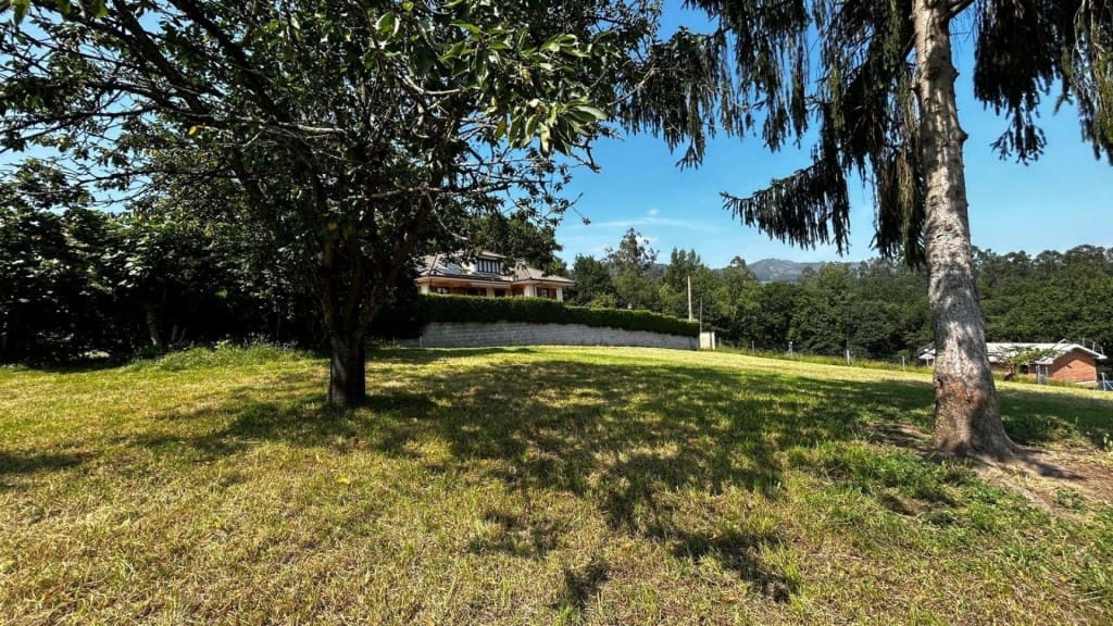 Terrain à Bâtir à vendre à Oviedo - 235 000 € (Ref: 9891956)
