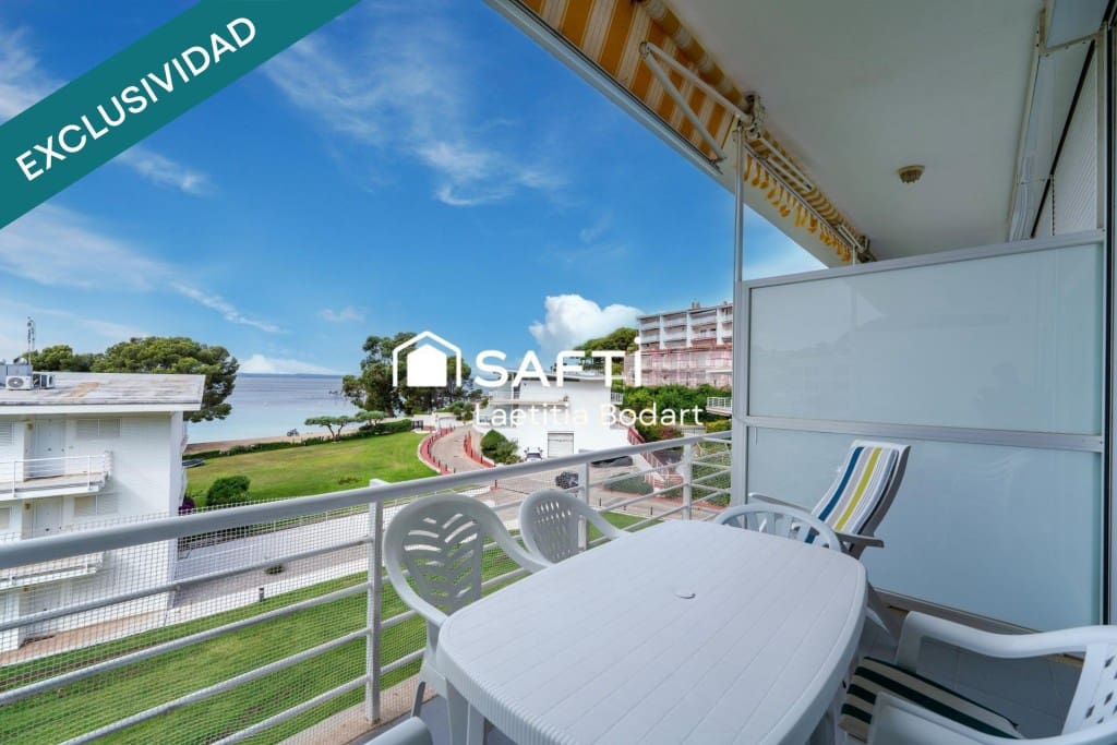 2 bedroom Penthouse for sale in Roses with pool garage - € 439,000 (Ref: 9891957)
