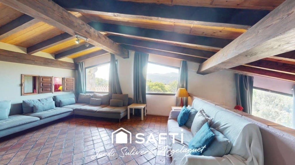 Finca/Casa Rural de 11 habitaciones en Argelaguer en venta - 765.000 € (Ref: 9891958)