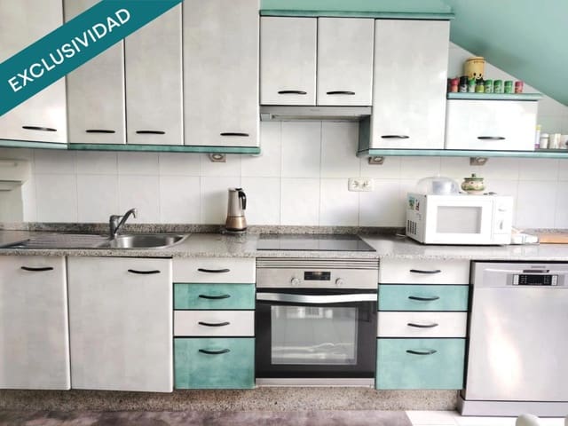 Ático de 3 habitaciones en Vigo en venta - 265.000 € (Ref: 9891959)