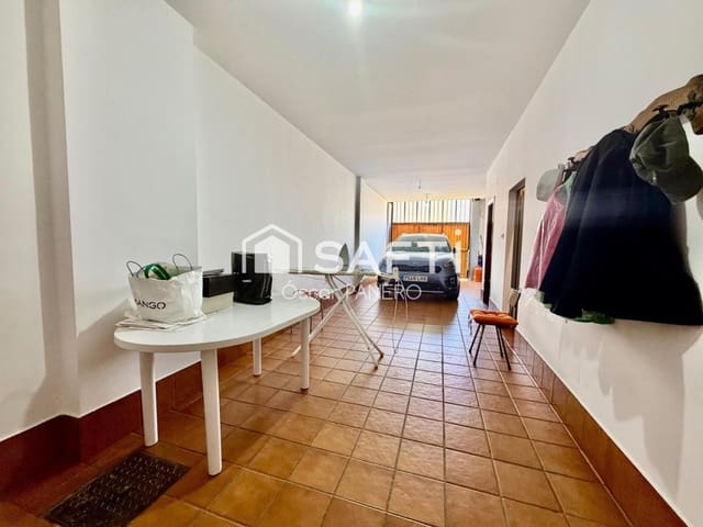 3 slaapkamer Villa te koop in San Andrés del Rabanedo - € 420.000 (Ref: 9891964)