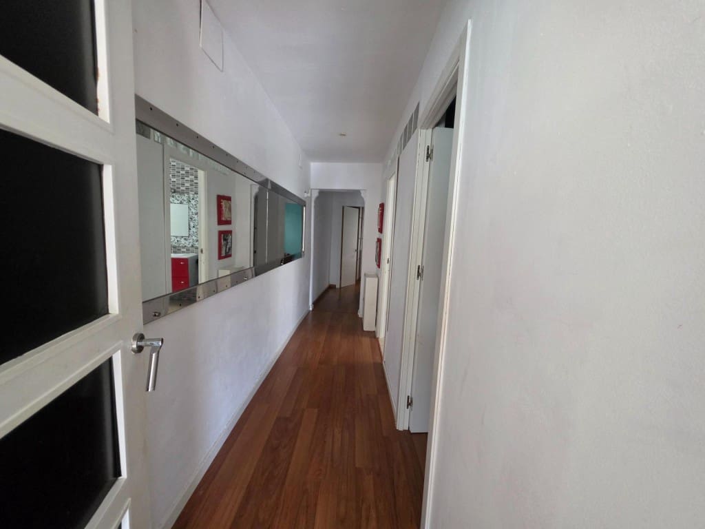 4 soveværelse Rækkehus til salg i Sant Pere de Ribes med swimmingpool - € 339.000 (Ref: 9891965)