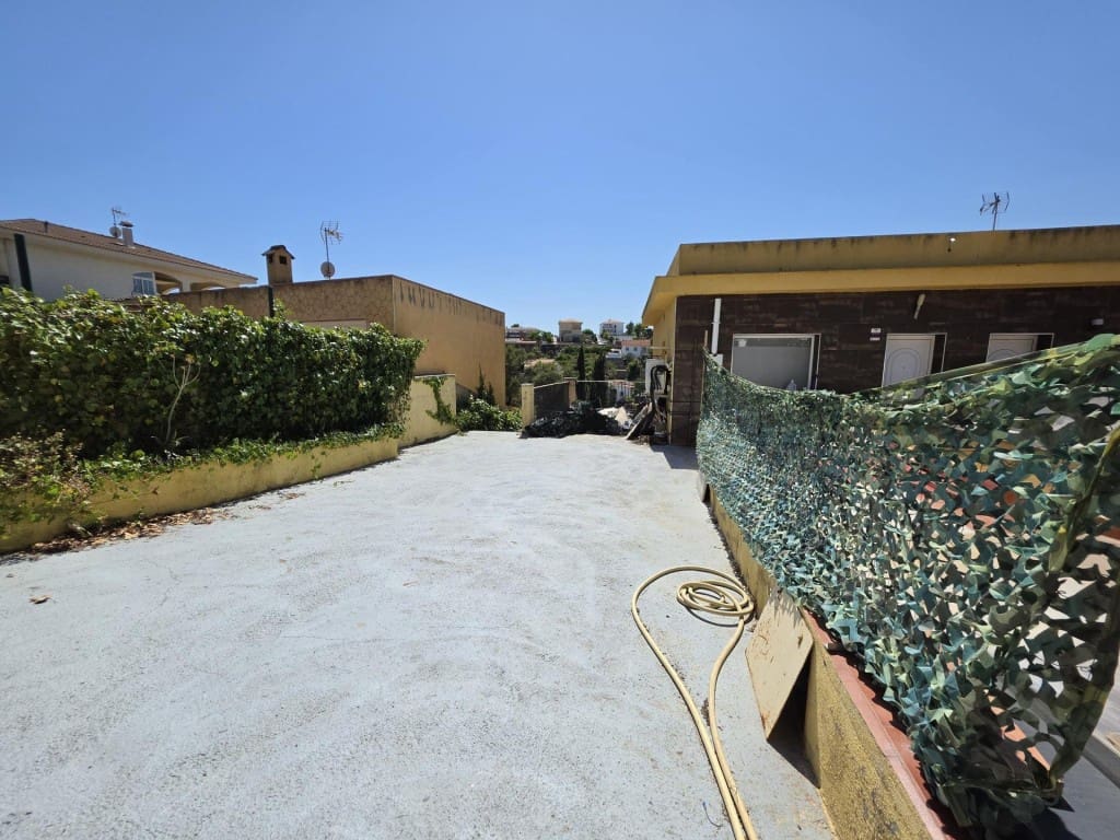 4 soveværelse Rækkehus til salg i Sant Pere de Ribes med swimmingpool - € 339.000 (Ref: 9891965)