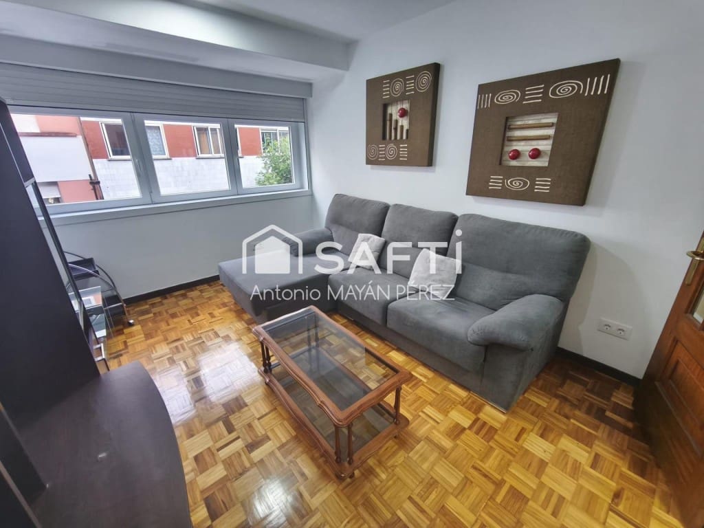 3 bedroom Apartment for sale in Santiago de Compostela - € 250,000 (Ref: 9894120)