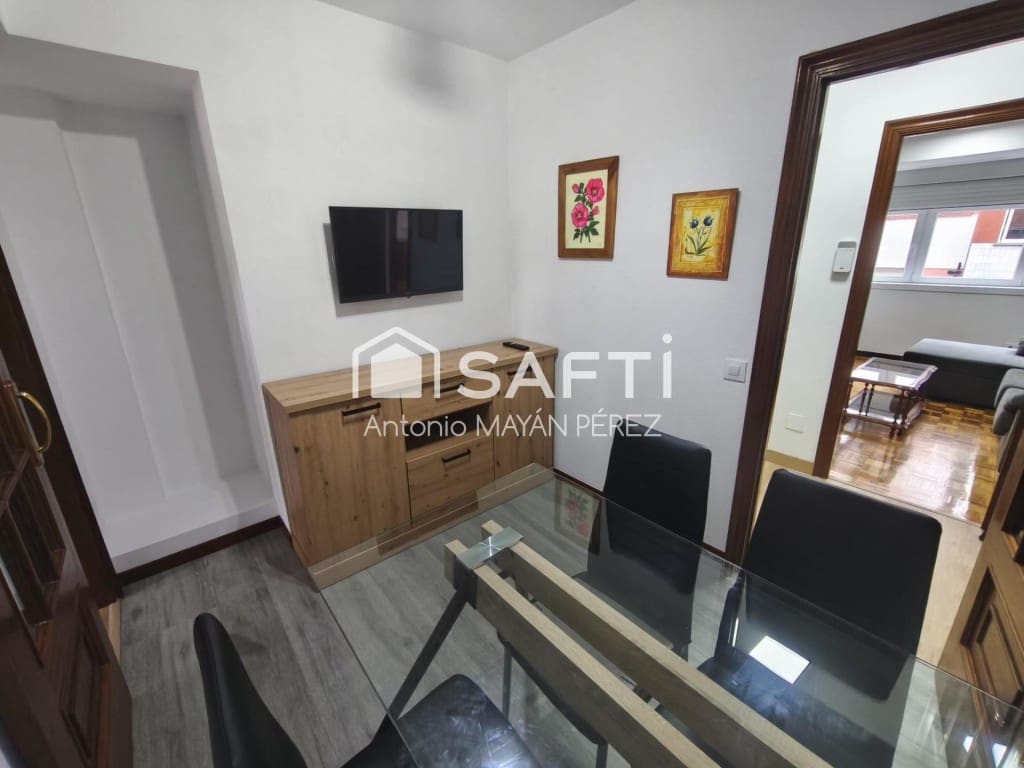 3 bedroom Apartment for sale in Santiago de Compostela - € 250,000 (Ref: 9894120)
