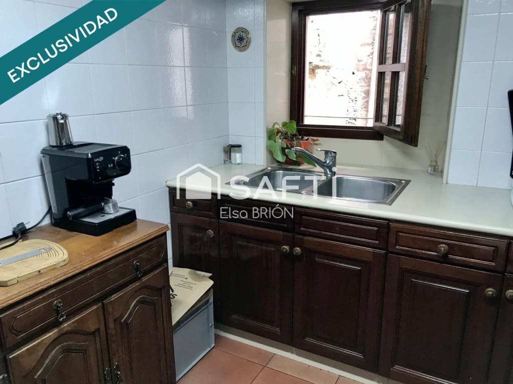 3 bedroom Terraced Villa for sale in Santiago de Compostela - € 239,000 (Ref: 9894121)