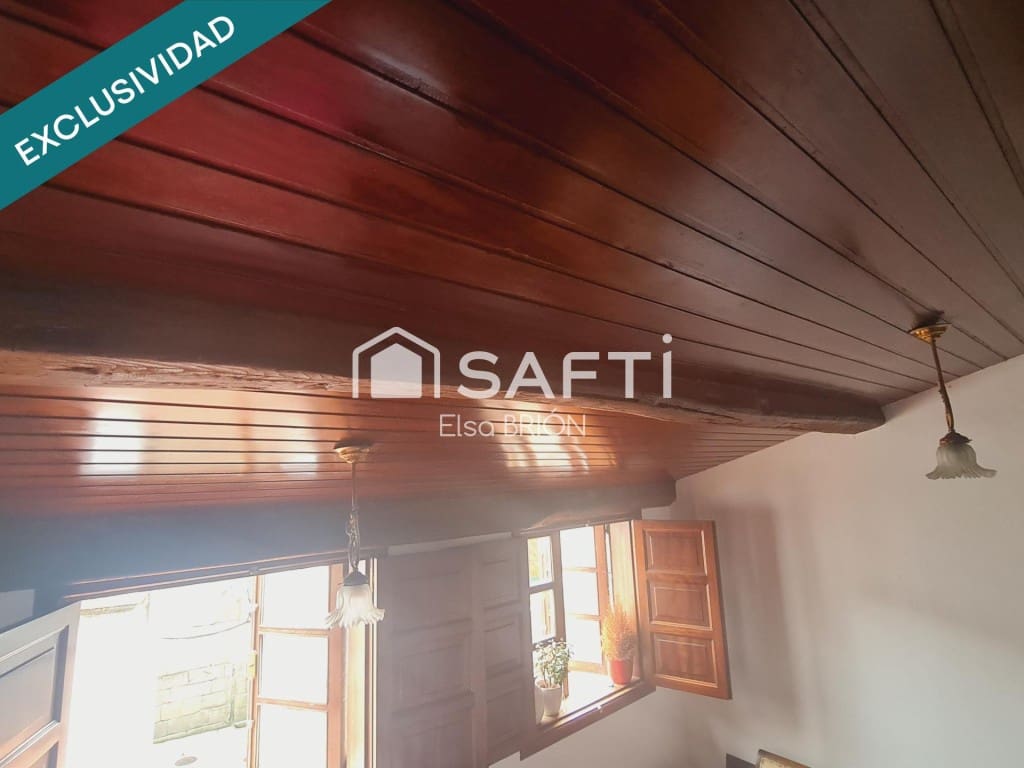 3 bedroom Terraced Villa for sale in Santiago de Compostela - € 239,000 (Ref: 9894121)