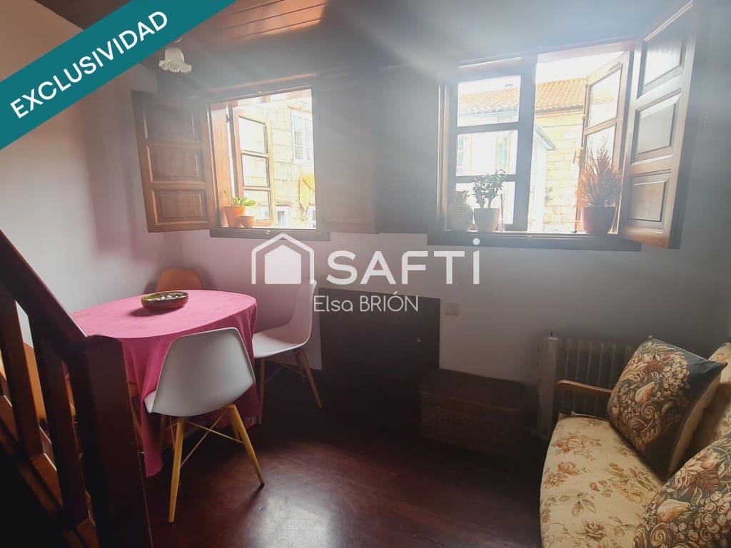3 bedroom Terraced Villa for sale in Santiago de Compostela - € 239,000 (Ref: 9894121)