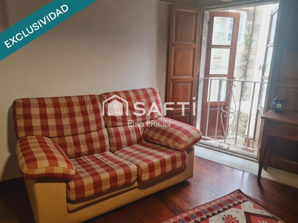 3 bedroom Terraced Villa for sale in Santiago de Compostela - € 239,000 (Ref: 9894121)
