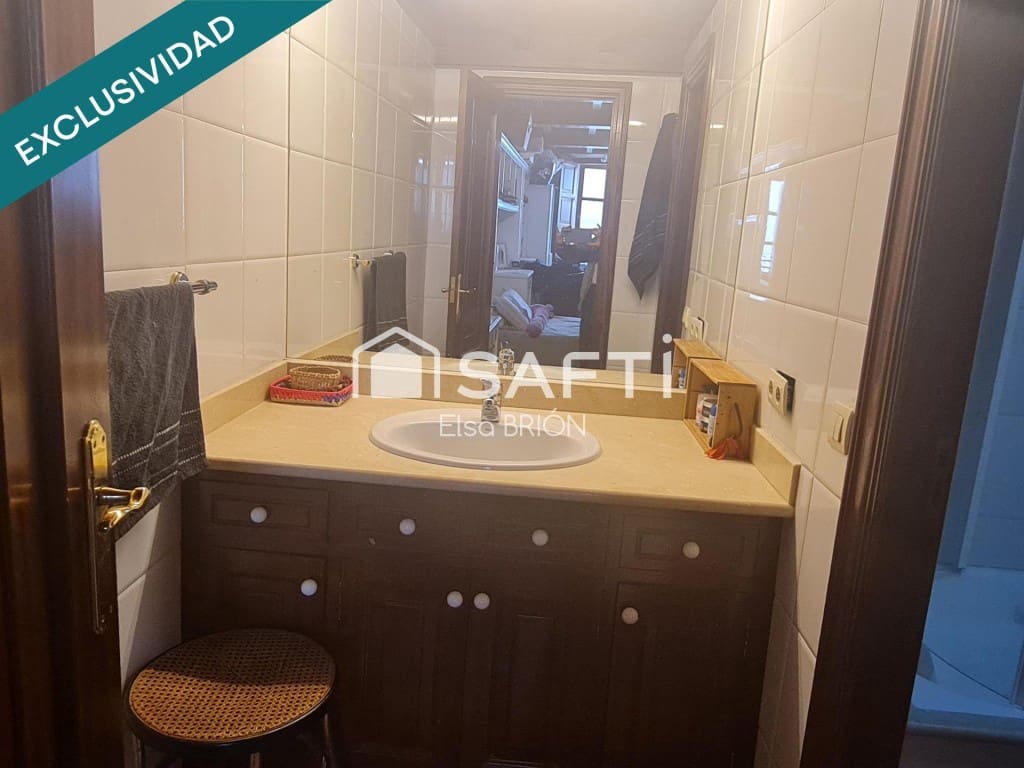3 bedroom Terraced Villa for sale in Santiago de Compostela - € 239,000 (Ref: 9894121)