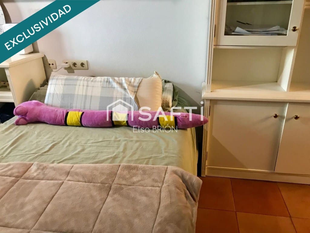 3 bedroom Terraced Villa for sale in Santiago de Compostela - € 239,000 (Ref: 9894121)