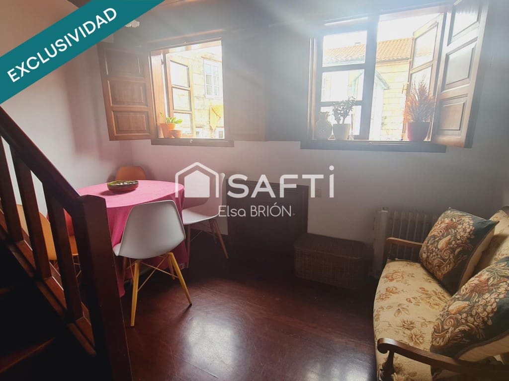 3 bedroom Terraced Villa for sale in Santiago de Compostela - € 239,000 (Ref: 9894121)