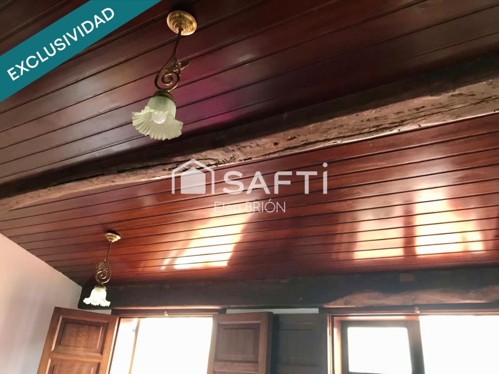 3 bedroom Terraced Villa for sale in Santiago de Compostela - € 239,000 (Ref: 9894121)