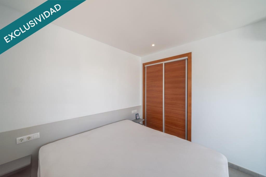4 soverom Villa til salgs i Empuriabrava med svømmebasseng garasje - € 695 000 (Ref: 9894123)