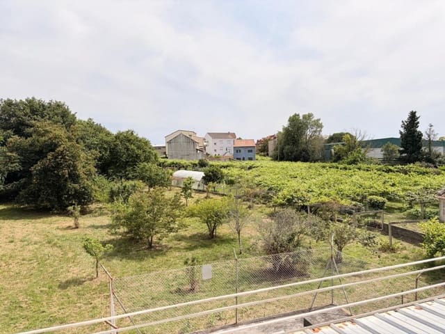 2 bedroom Apartment for sale in Cambados - € 182,000 (Ref: 9894126)