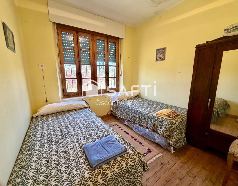 3 bedroom Villa for sale in Rioseco de Tapia - € 75,000 (Ref: 9894127)