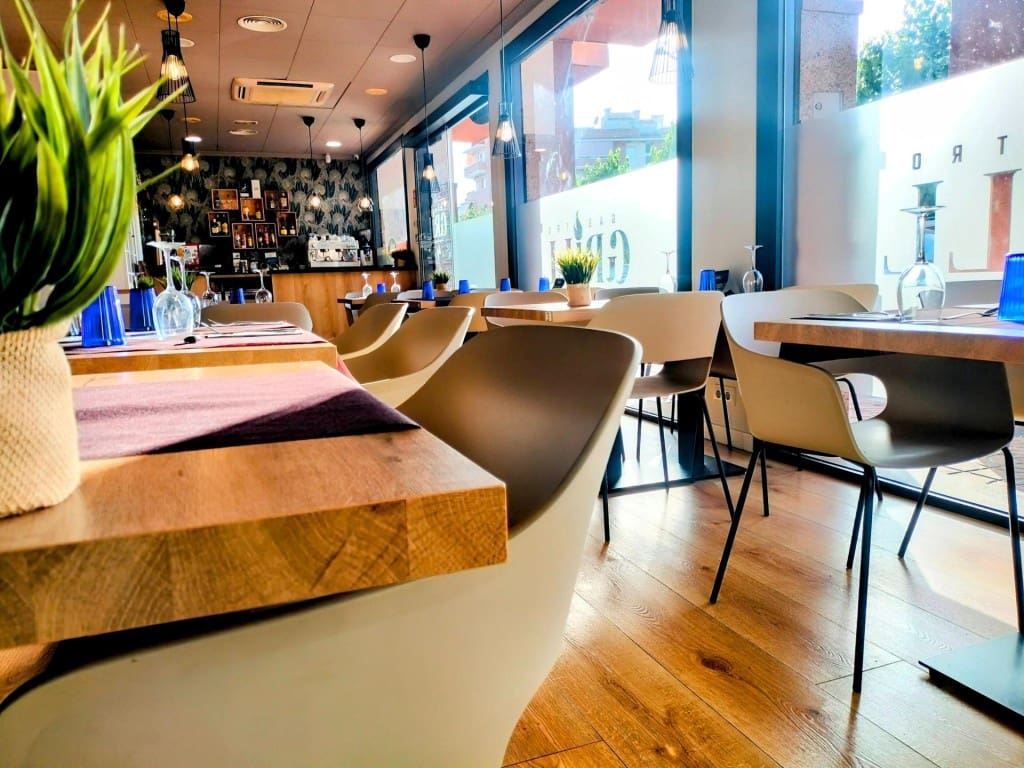 Commercial for rent in Pineda de Mar - € 1,800 (Ref: 9896859)