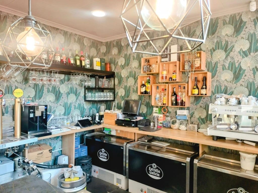 Commercial for rent in Pineda de Mar - € 1,800 (Ref: 9896859)